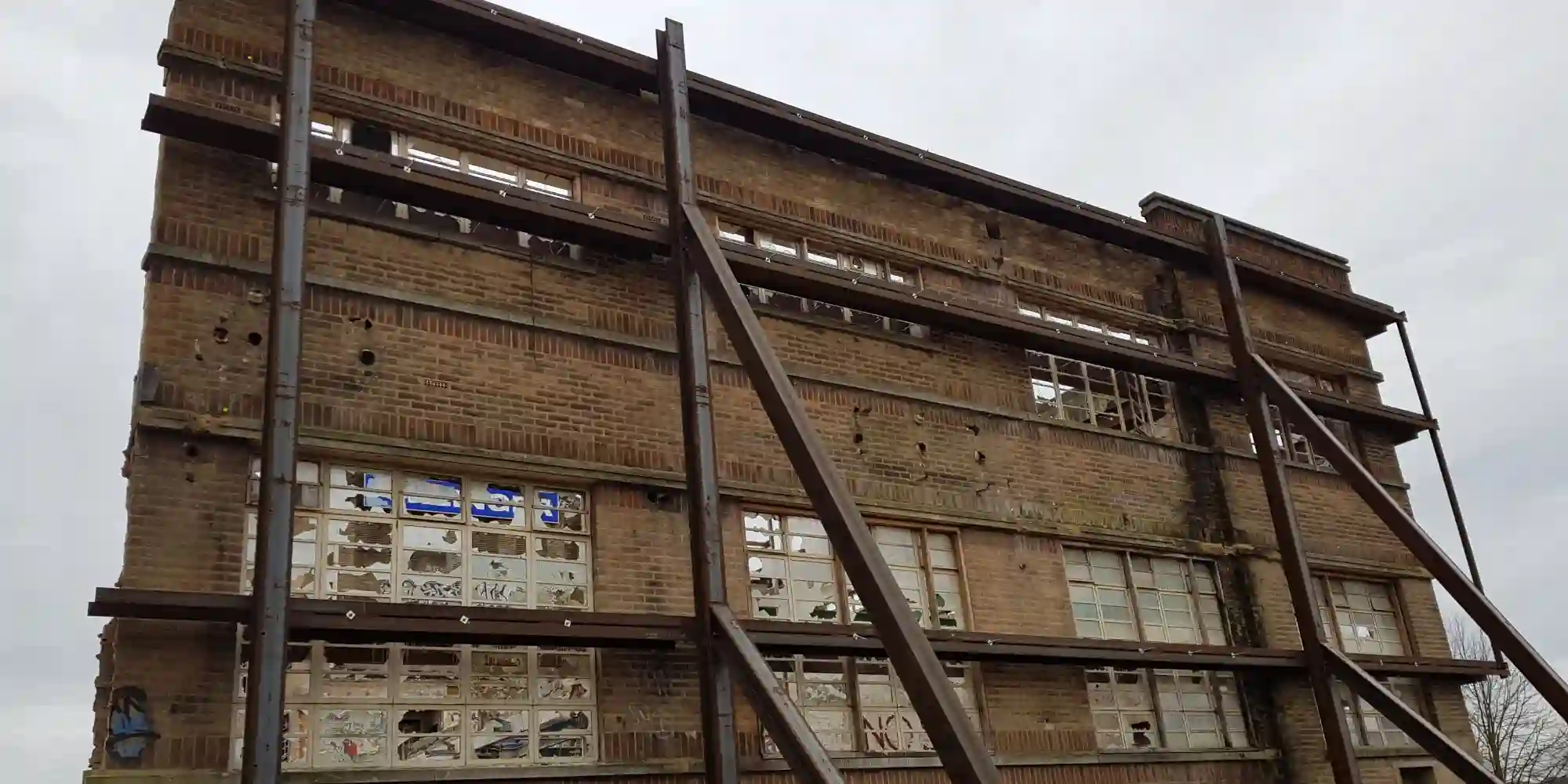 Image of temporary works suporing facade retention of Grade I listed building
